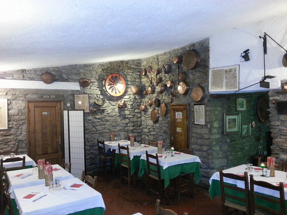 sala ristorante osteria il castaggno - misileo - palazzuolo sul senio